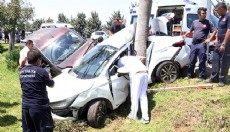 Antalya'da hafif ticari araç kazası: 2 polis yaralı