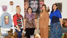 Antalya'da halı üzerine dikkat çeken resim sanatı