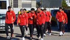 Antalya'da kamp yapan takımlar namazda buluştu