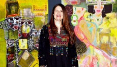 Antalya'da hem oyuncu, hem ressam