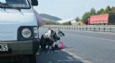 Antalya'da kamyonete çarpan motosiklet sürücüsü yaralandı
