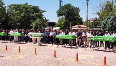 Antalya'da kazada ölen aynı aileden 5 kişi, toprağa verildi