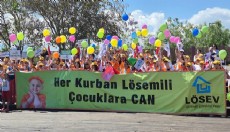 Antalya'da lösemili çocuklar için kortej