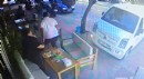 Antalya'da minibüs kafeye daldı: 1 yaralı