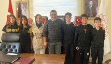 Antalya'da öğrencilerinden örnek davranış