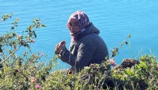 Antalya'da otizmli çocuğu olan anneye bakanlık el uzattı