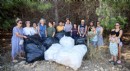 Antalya'da otizmli çocuklardan orman temizliği