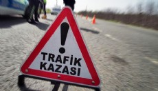 Antalya'da otobüsle çarpışan otomobil sürücüsü yaralandı