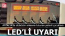 Antalya'da otobüsün arkasına tutunan çocuklara LED'li uyarı