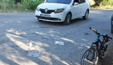 Antalya'da otomobilin çarptığı bisikletli çocuk yaralandı