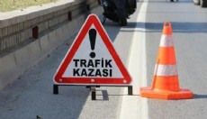 Antalya'da otomobille çarpışan motosikletli yaralandı