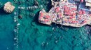 Antalya'da plajda su cimnastiği