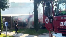Antalya'da restoran çatısındaki yangın söndürüldü