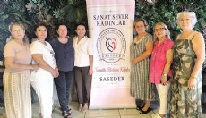 Antalya'da sanatsever kadınlar birleşti