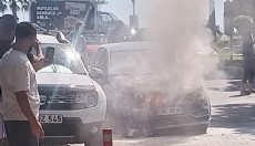Antalya'da seyir halindeki otomobil yandı