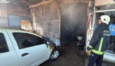 Antalya'da tamirhanede yangın