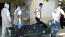 Antalya'da yalnız yaşadığı evinde ölü bulundu