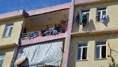 Antalya'da yangın çıktı, mahsur kalan çocukları itfaiye kurtardı