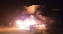 Antalya'da yangında ev ve otomobil zarar gördü