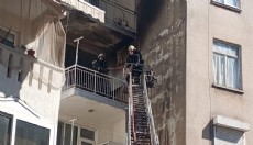 Antalya'da yatak odasında çıkan yangını itfaiye söndürdü