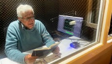 Antalya'da yazar ve şairler gönüllü okuyucu oldu