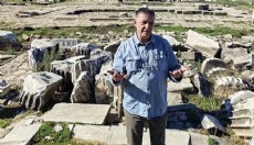 Antalya'daki antik kentte, 2 bin yıllık aslan başlı çörten kırıldı