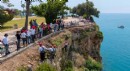 Antalya falez bandında yamaç temizliği