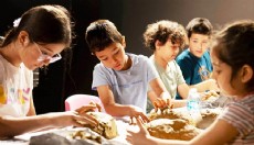 Antalya tiyatro festivalinde renkli sanat atölyeleri
