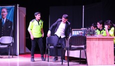 Antalyalı öğrencilerden tiyatroyla mesaj