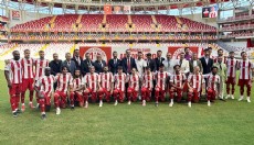 Antalyaspor, 2025-2026 sezonu oyuncularını tanıttı