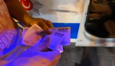 Aracın üzerinde bulduğu çantadan 30 bin TL çıktı