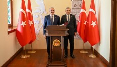 Bakan Yardımcısı Karaloğlu, Antalya Valiliği’ni ziyaret etti