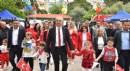 Başkan Kocagöz çocuklarla yürüdü