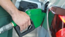 Benzine indirim gelecek mi?