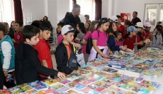 Burdur'da kitap fuarı açıldı