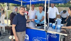 Büyükşehir Belediyesi aşure ikramına devam ediyor