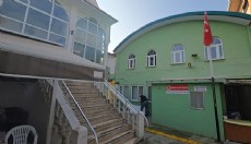 Caminin kadınlar tuvaletinde erkek cesedi bulundu