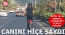 Canını hiçe saydı! Antalya'da tehlikeli yolculuk