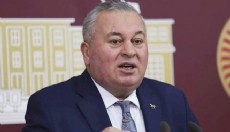 Cemal Enginyurt trafik kazası geçirdi