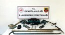 Define ararken yakalandılar