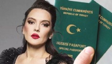 Demet Akalın'dan yeşil pasaport isyanı