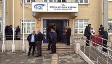 Emekliliği reddedilince kurum avukatını vurdu