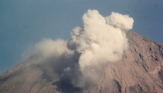 Endonezya'daki Semeru Yanardağı'nda patlama