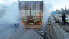 Erken müdahale kamyoneti yanmaktan kurtardı