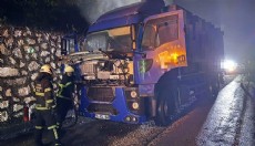 Erken müdahale kamyonu yanmaktan kurtardı