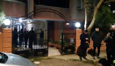 Evinde boğazı kesilen kadının cinayet şüphelisi komşusu çıktı