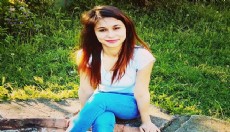 Evinde boğulan Esra, toprağa verildi