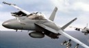 F-18 okyanusa düştü