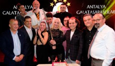 Galatasaraylılar yeni yılı Antalya'da kutladı