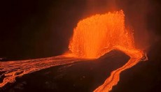 Hawaii'deki Kilauea Yanardağı yeniden lav püskürttü